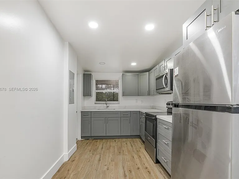 2290 Rutland St — Photo 10
