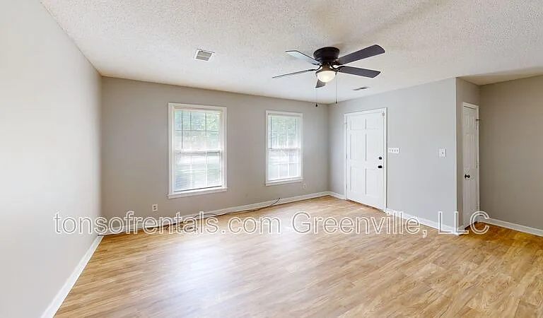 166 Hidden Hill Rd — Photo 2