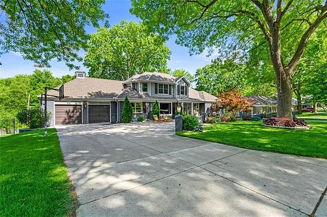 9909 Cherokee Ln, Leawood, KS 66206 | Zillow