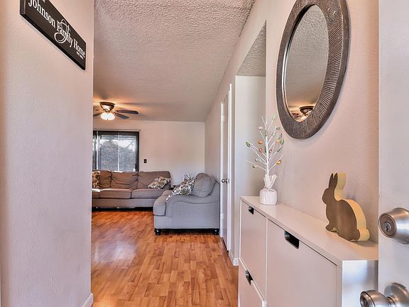 2nd image of 17902 Nearbrook St