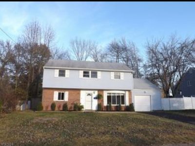 35 Peachtree Rd, Oakhurst, NJ, 07755