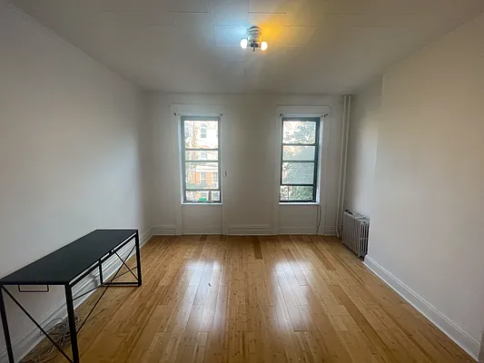 Rented by Evergreen Realty & Investments | media 4