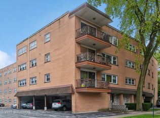 7901 Park Ave APT 203, Skokie, IL 60077