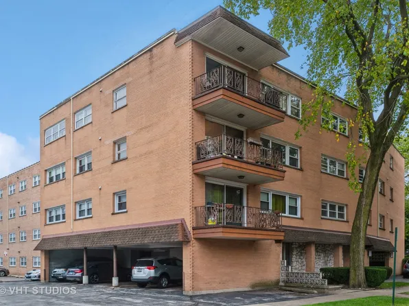 7901 Park Ave APT 203, Skokie, IL 60077