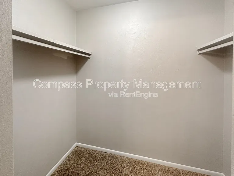 Lakewood Apartments — Photo 23