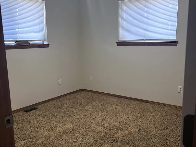 2401 W Main St #1B — Photo 9