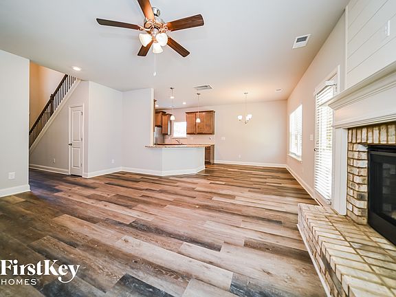4th image of 206 Cheshire Dr