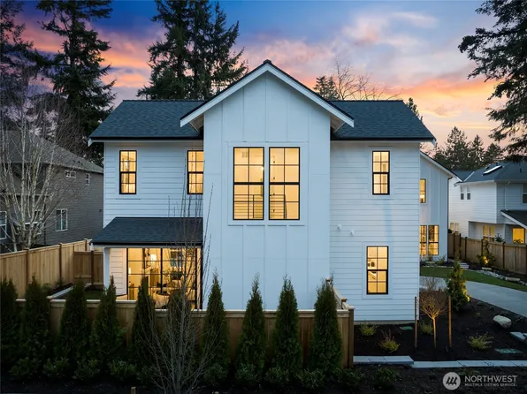 12817 NE 104th Street, Kirkland, WA 98033
