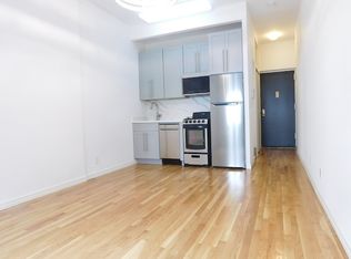 455 W 46th St #2F, New York, NY 10036