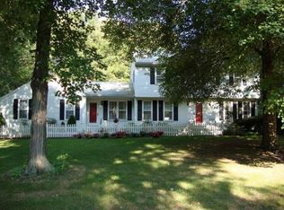 4 Juniper Rd, Windsor, CT 06095