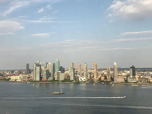 Rented by Compass | media 25