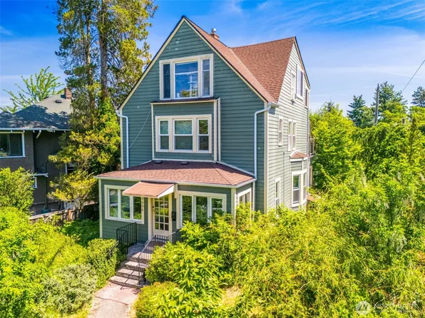 5604 17th Avenue NE, Seattle, WA 98105