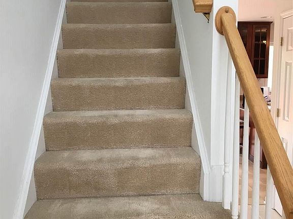 4th image of 54 Valleywood Dr