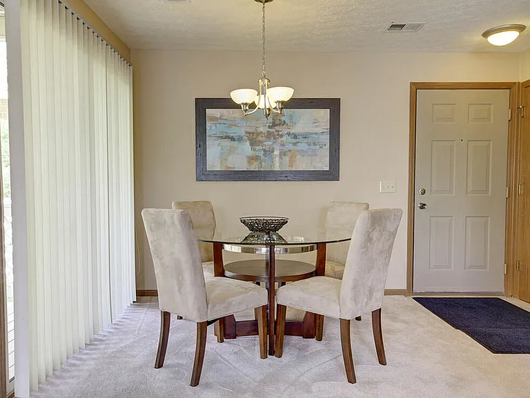 Princeton Classic - Dining Room