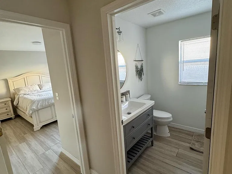 4020 E Louisiana Ave — Photo 3