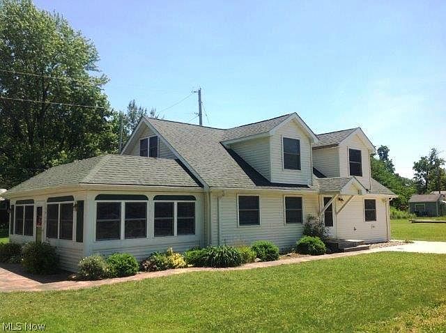 1st image of 3917 Edgewater Dr