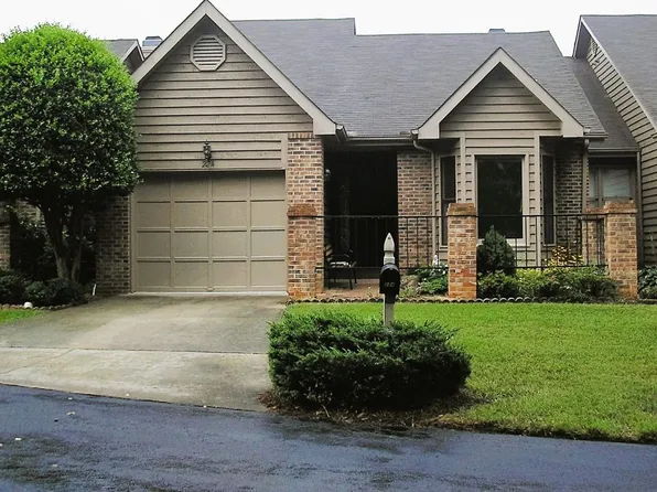 224 Hanover Pl, Cary, NC 27511