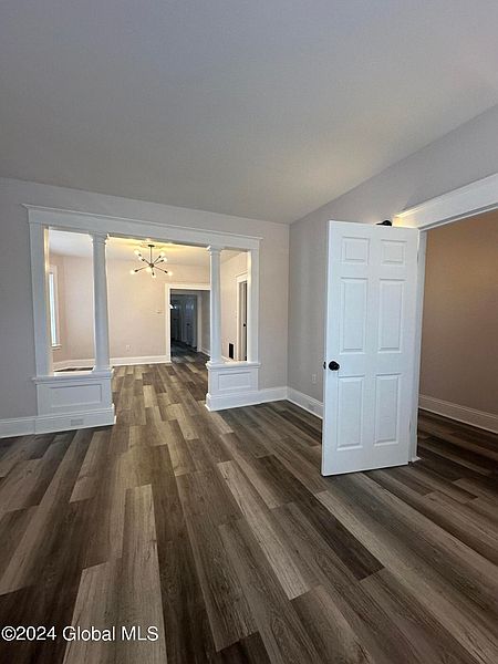 4th image of 1735 Avenue B