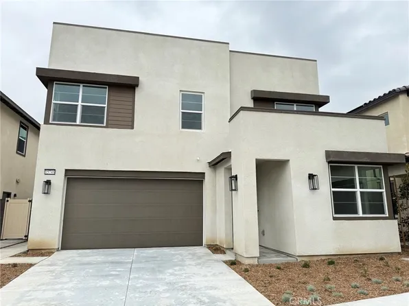 15746 Caterpillar, Fontana, CA 92336
