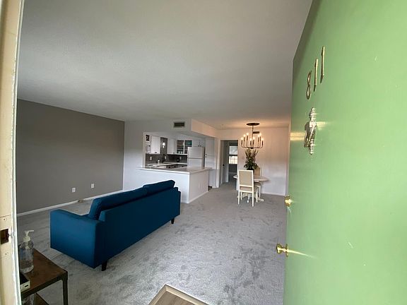 3rd image of 2708 Whitney Pl APT 811