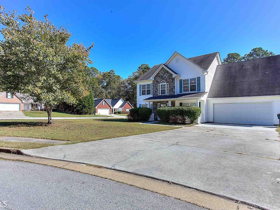 2nd image of 2902 Canopy Cir