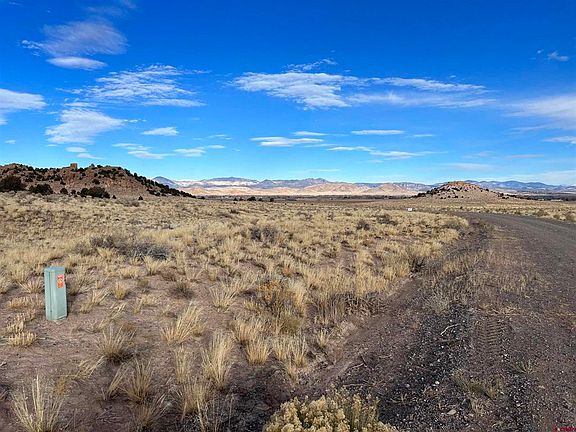 3rd image of 1341 Pronghorn Trail