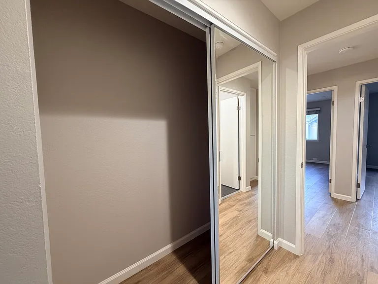 36075 Vallee Ter — Photo 15