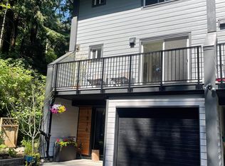 1516 McNair Dr, North Vancouver, BC V7K 1X6