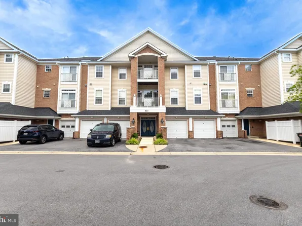 421 Hamlet Club Dr Unit 301, Edgewater, MD 21037