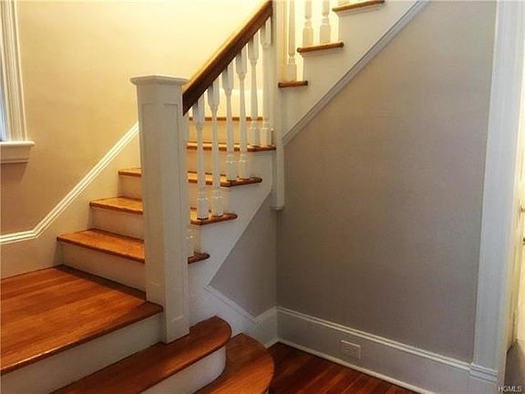 3rd image of 462 Liberty St