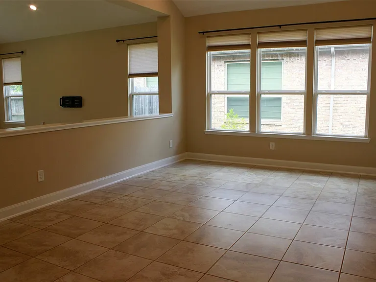 8727 Stoney Brook Ln — Photo 13