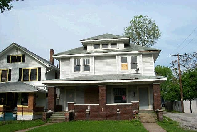 1st image of 3042 N Guilford Ave