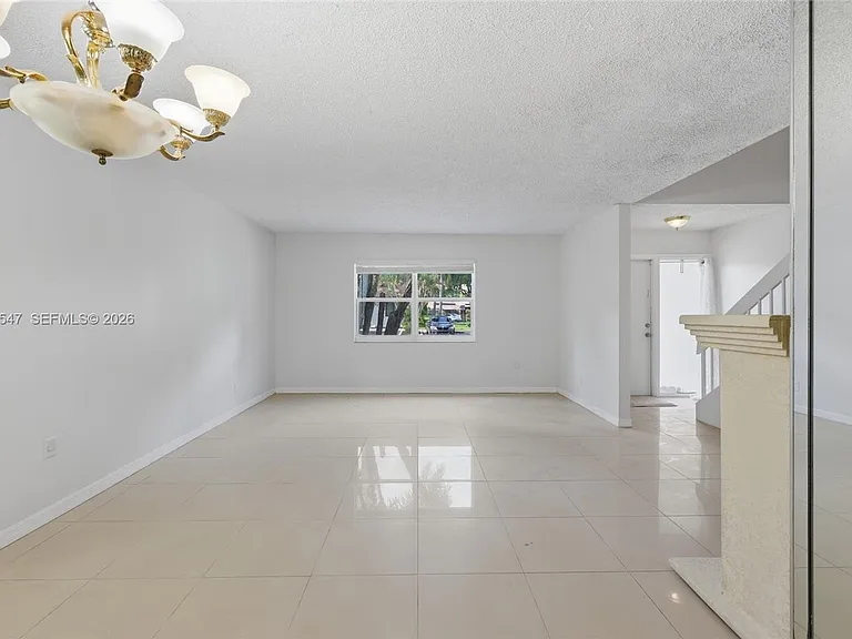 6929 SW 38th St #Townhouse 2-L — Photo 14