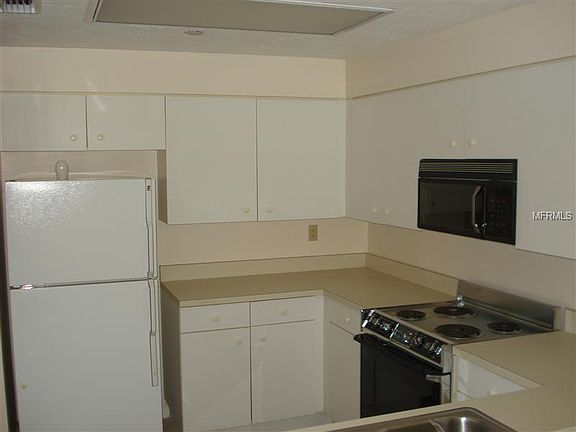3rd image of 3731 Sarasota Square Blvd APT 210-A