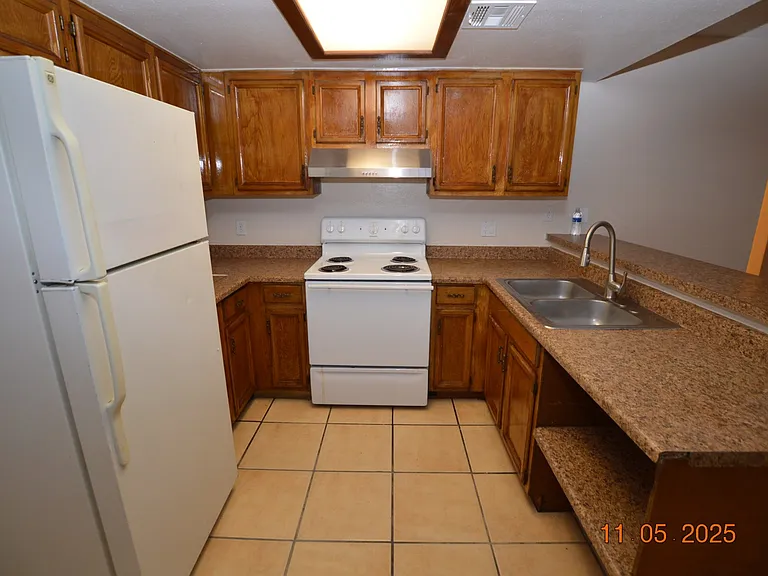 3240 N Mary Dee Ave #D — Photo 5