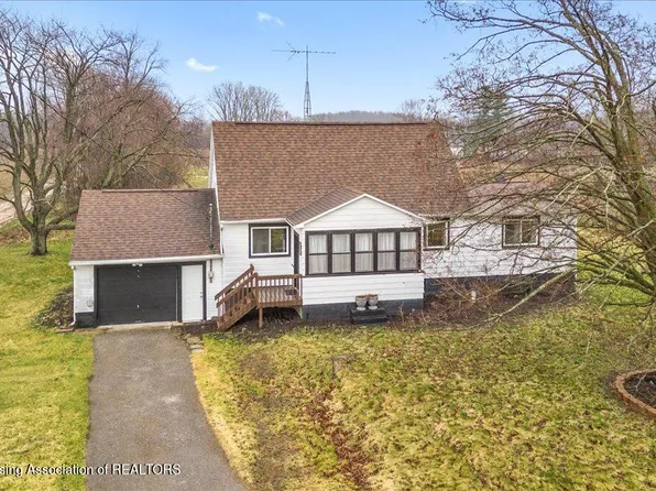 4751 Walker Rd, Leslie, MI 49251