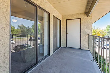 2 bed, 855 sqft, $1,538 — Photo 4