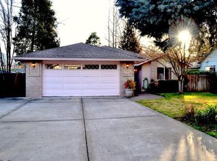 704 Sunrise Ave, Medford, OR