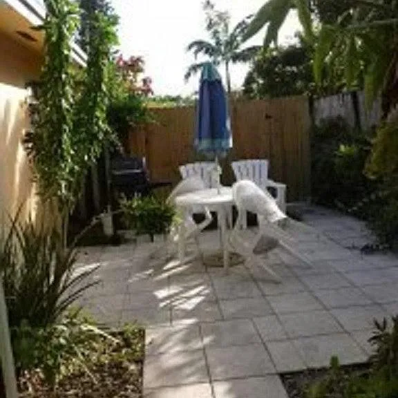 123 SW 19th Ave #A — Photo 9