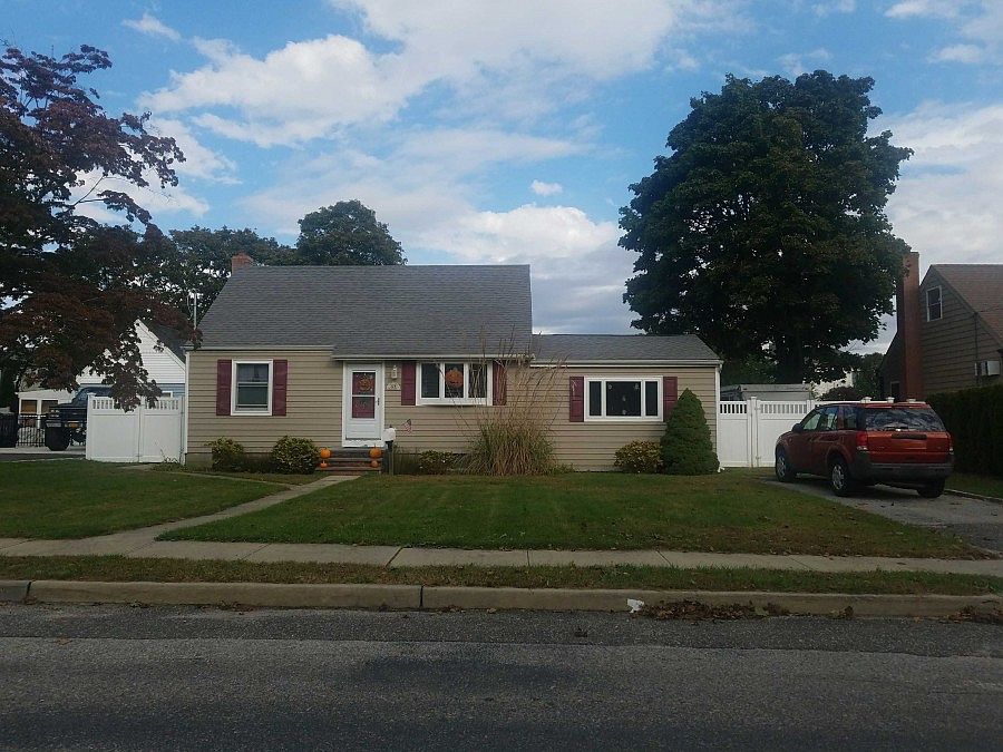 1st image of 328 Arcadia Dr