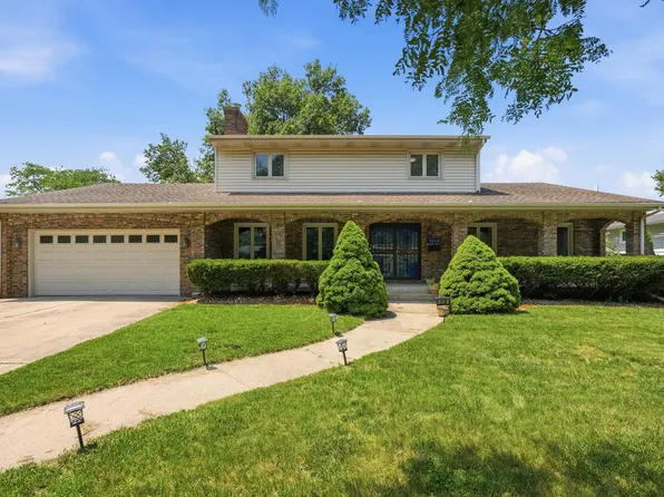9218 Greenwood Ave, Munster, IN 46321