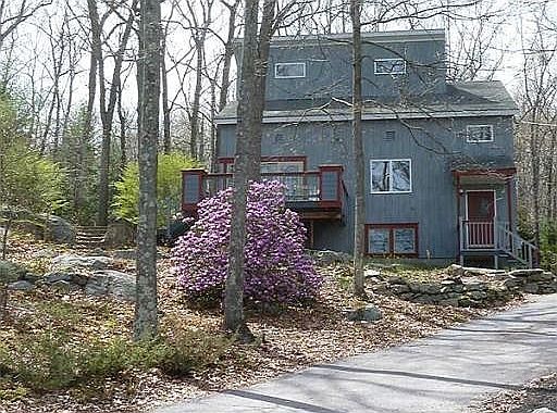 4th image of 161 Oxford Ave
