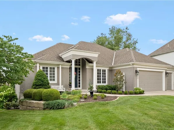 24025 W 115th Ter, Olathe, KS 66061