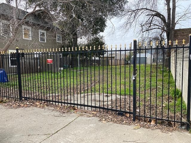 1st image of 2908 36th St