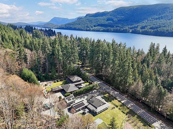 4th image of 10011 Youbou Rd