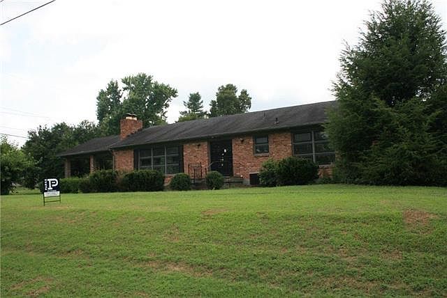 1st image of 224 Downeymeade Dr