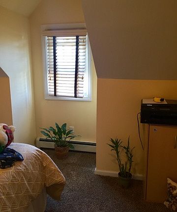 5th image of 16 Harbor Ln