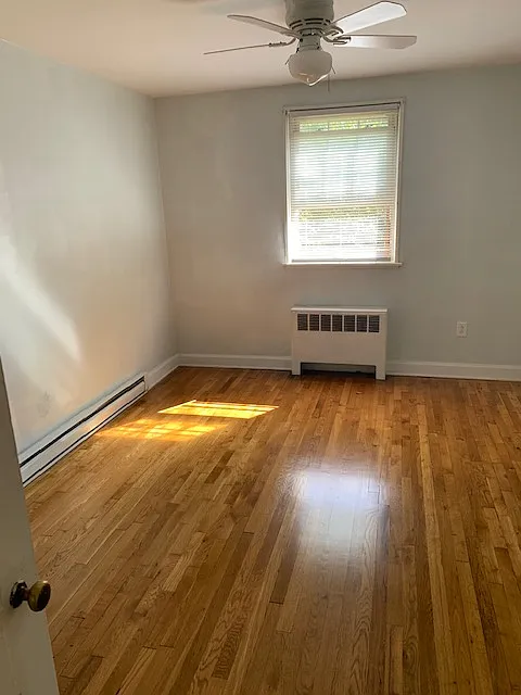 Westview Court — Photo 4
