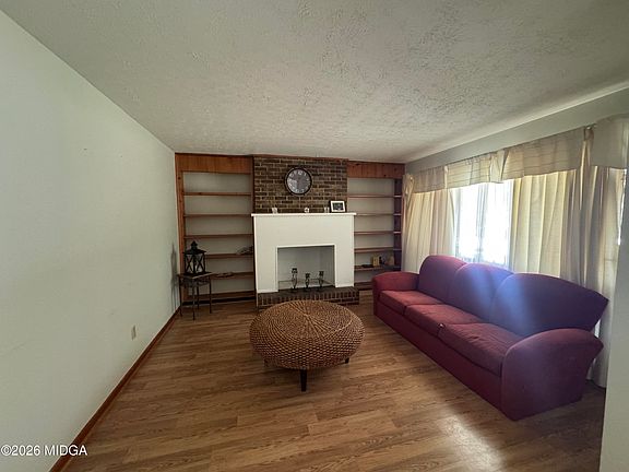 4th image of 558 Old Brent Rd