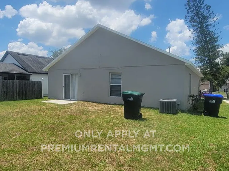 7616 Pine Nest Ct — Photo 18